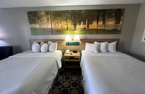 Byron Hotel | Days Inn by Wyndham Byron