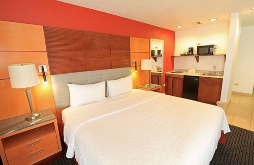 Calumet Park Hotel | Days Inn by Wyndham Calumet Park