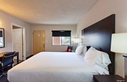 Chowchilla Hotel | Days Inn by Wyndham Chowchilla Gateway to Yosemite