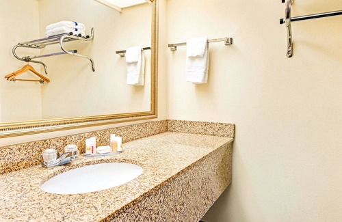 Covington Hotel | Days Inn by Wyndham Covington