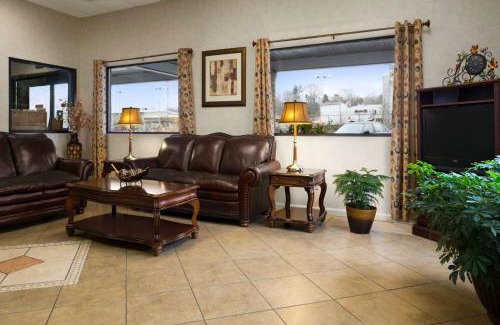 Huntington Hotel | Days Inn by Wyndham Huntington