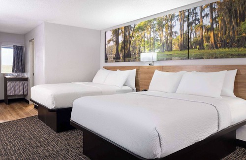 Salisbury Hotel | Days Inn by Wyndham Salisbury, NC