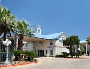 San Antonio Hotel | Days Inn by Wyndham San Antonio Southeast Frost Bank Center