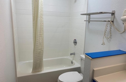 Senatobia Hotel | Days Inn by Wyndham Senatobia