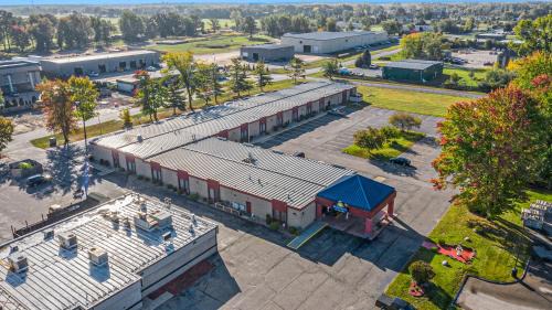 Mount Pleasant Hotel | Days Inn & Suites by Wyndham Mt Pleasant