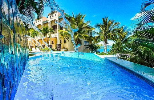 Playa Flamingo Eigentumswohnung | Dazzling Ocean Views From Cliff in Flamingo - Magnificent Inside and Out