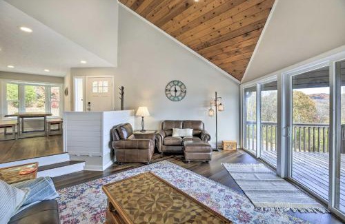 Lynn Garden Haus | Deck and Mtn Views Fain Chalet in Kingsport