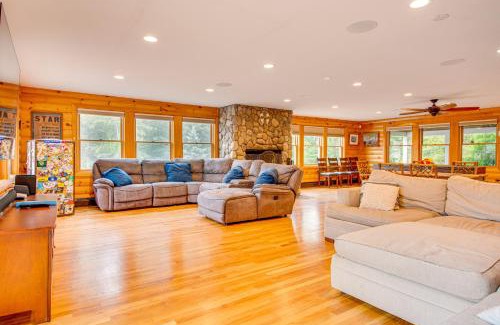 Belmont Haus | Deck For Entertaining Belmont Group Getaway
