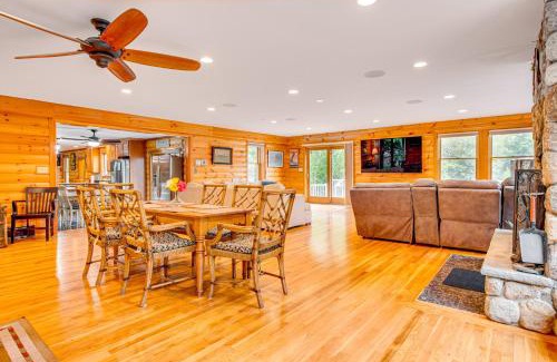 Belmont Haus | Deck For Entertaining Belmont Group Getaway