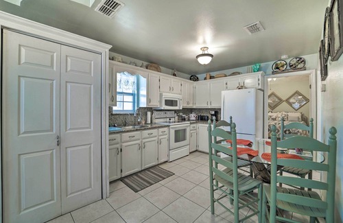 Port Isabel Haus | Deck & Pool Access: Long Island Village Escape!