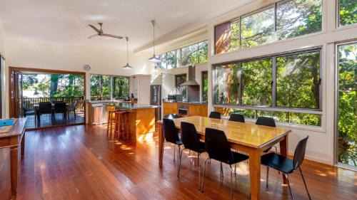 Woorim Haus | Decked out for a Fantastic Holiday - Winnett St, Woorim (Upstairs only)