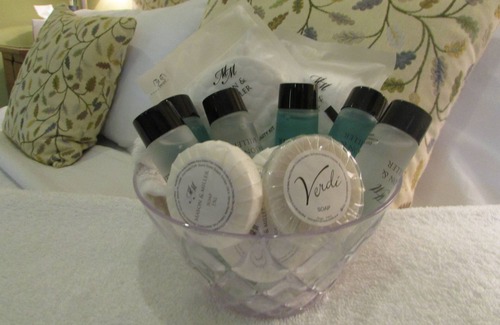 Fritton Haus | Decoy Barn