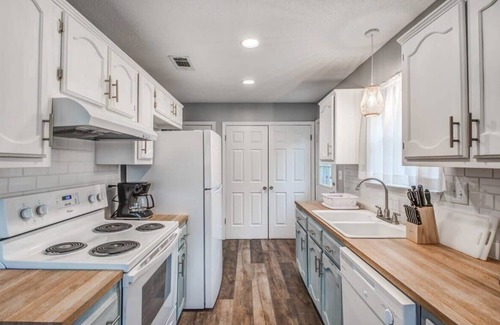 Ellendale Haus | Dedo Days Retreat