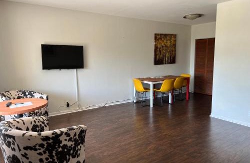 Lauderdale-by-the-Sea Hotel | Dee Jay Beach Resort