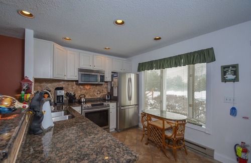 McHenry Haus | Spektakuläres Stadthaus mit 2 Schlafzimmern in fußläufiger Entfernung zum Wisp Resort.