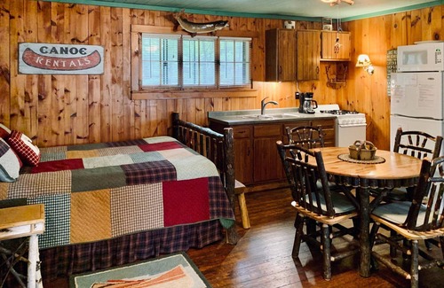 St Germain Kabine | Deer Run Unit #9 on Big St Germain Lake