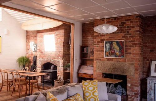 South Hobart Haus | Degraves St Old Mill