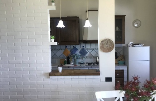 Potenza Picena Villa | Delightful Villino sea view 4km from the beaches with mini Jacuzzi pool.