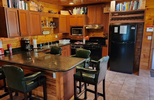 Fishs Eddy Haus | Delightful 5-bedroom house with AC and WiFi in charming Fishs Eddy