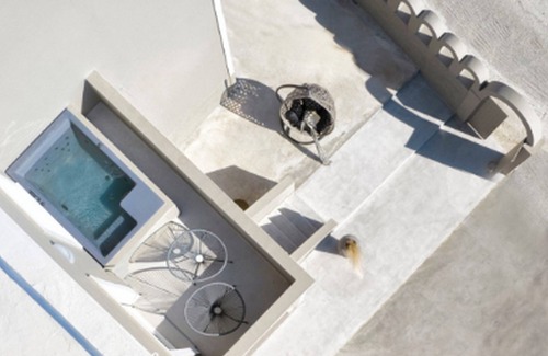 Exo Gonia Villa | Delightful Santorini Villas | 4 Bedrooms | Villa Killua | Spacious Terraces with Hot Tubs | Exo Gonia Aside