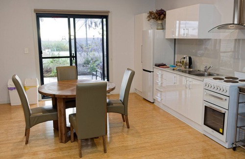 Baskerville Wohnung | Herrliches Studio-Apartment, private Veranda, besondere Aussichten