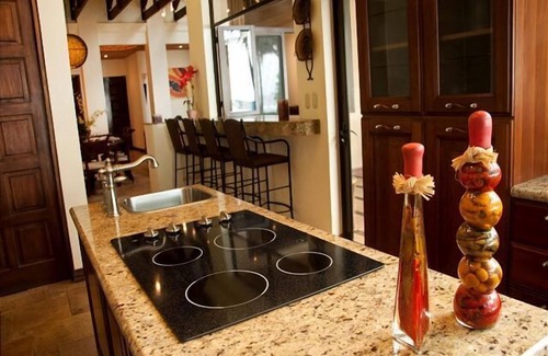 Playa Hermosa Haus | Deluxe Beach Front Luxus Villa - Private Pool in Gated Community!