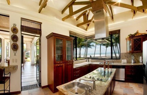 Playa Hermosa Haus | Deluxe Beach Front Luxus Villa - Private Pool in Gated Community!