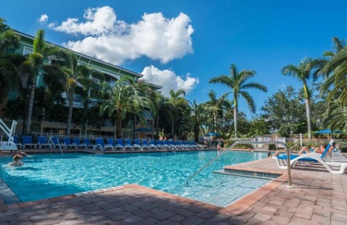 Weston Wohnung | Deluxe One-Bedroom Suite A - Mizner Place at Weston Town Center Nov. 19 - 26th