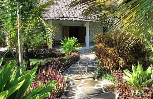 Watamu Villa | Deluxe Villa 150 Meter vom Meer entfernt mit Servicepersonal