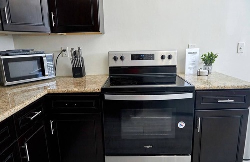 Bahama Reef Haus | Delva’s Place-Gated 3 bedroom - Pet Friendly
