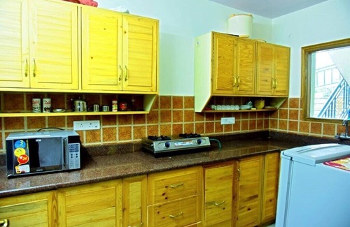 Mashobra Haus | Deodar 2 - Luxuswohnung mit Garten in Mashobra