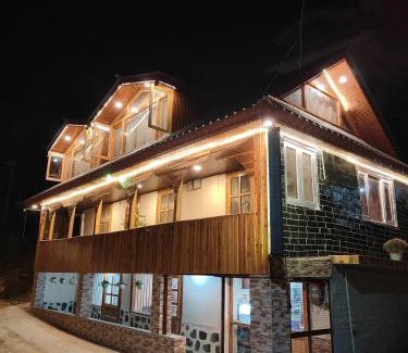 Shimla Haus | Deodar Homestay Dakbangla-kufri