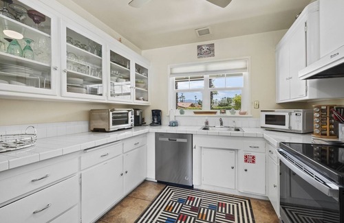 Tahquitz River Estates Haus | Desert Flamingo House