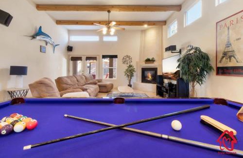 Nor Este Haus | Desert Hills - An Irvie Home