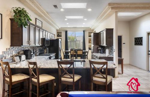 Nor Este Haus | Desert Hills - An Irvie Home