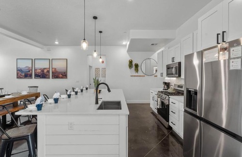 Hurricane Haus | Desert Pearl at Elim Valley Resort 4299 Private Pool, Hot Tub, Spacious Living room, and More