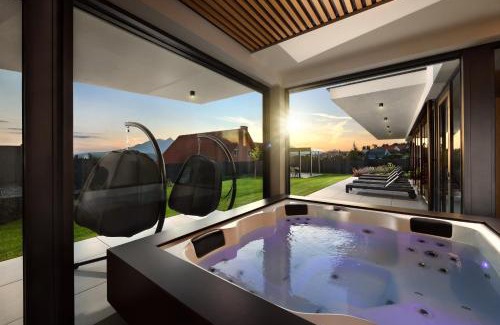 Kezmarok Wohnung | Design Villa Stella private pool & spa