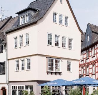 Limburg an der Lahn Wohnung | Designapartment im Herzen der Altstadt - 7 Guests - 3 Bedrooms - 2 Bathrooms