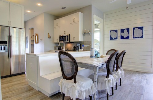 Cinnamon Shore Eigentumswohnung | Sagen Sie "So Long", um in dieser Wohnung im dritten Stock zu betonen