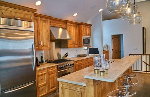 Warm Springs Haus | Designer Home in Warm Springs w/Mountain Views