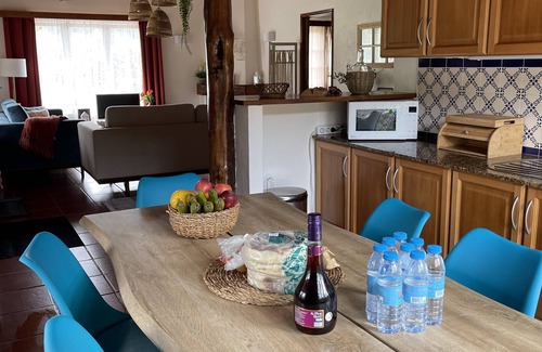 Furnas Haus | DETACHED HOUSE IN THE CENTER OF VALE DAS FURNAS