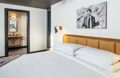 Faubourg Delassize Hotel | Dew Drop Inn