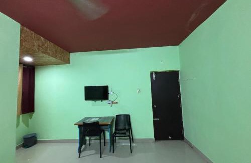 Mahabalipuram Beach Haus | Dhanalakshmi Guests House
