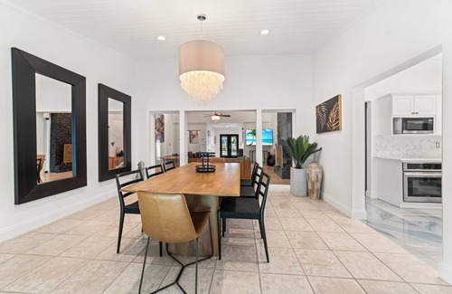 Lauderdale-by-the-Sea Haus | DIAMOND ESTATES: LAUDERDALE BY THE SEA - 6 QUEEN, 2.5 BATH, POOL & PATIO AREA