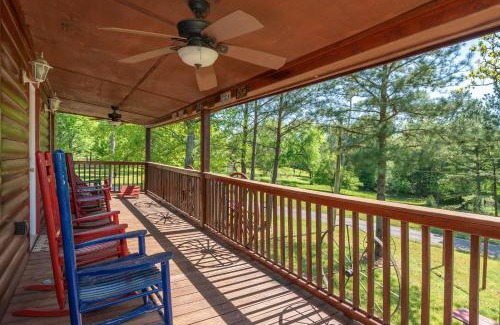 Murfreesboro Haus | Diamond River Run Cabin Sleeps