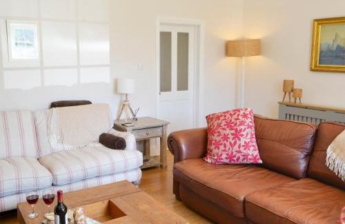 Shilbottle Haus | Dinmont Cottage