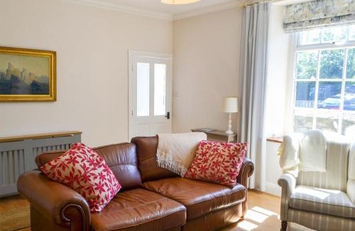 Shilbottle Haus | Dinmont Cottage