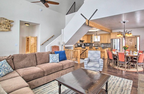 Sweetwater Haus | Dinosaur Point Lodge