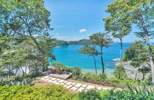 Papagayo Peninsula Haus | Direct Beach access | Reviews in description | Expansive Ocean Views | Ultra Private