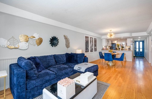 Cocoa Beach Eigentumswohnung | Direct Oceanfront Modern LUXURY Top Floor “Sea La Vie”